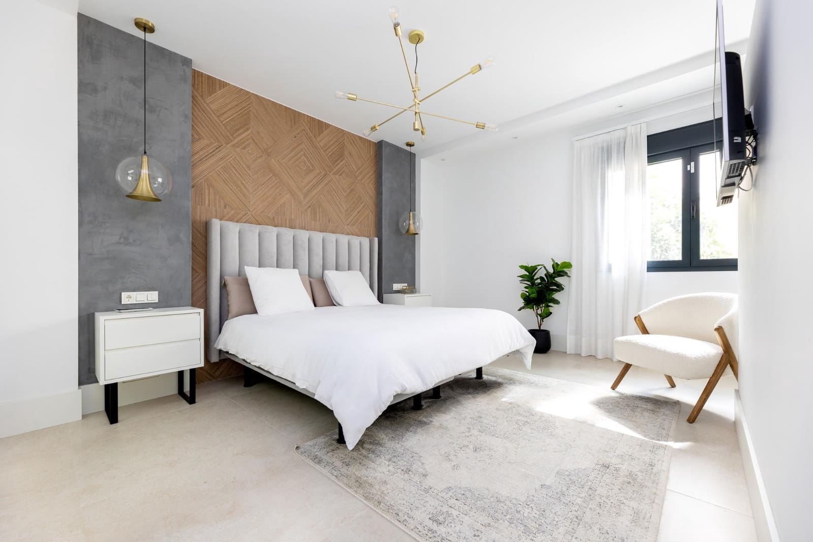 7 soveværelse Villa til salg i Peligros med swimmingpool garage - € 890.000 (Ref: 8946640)