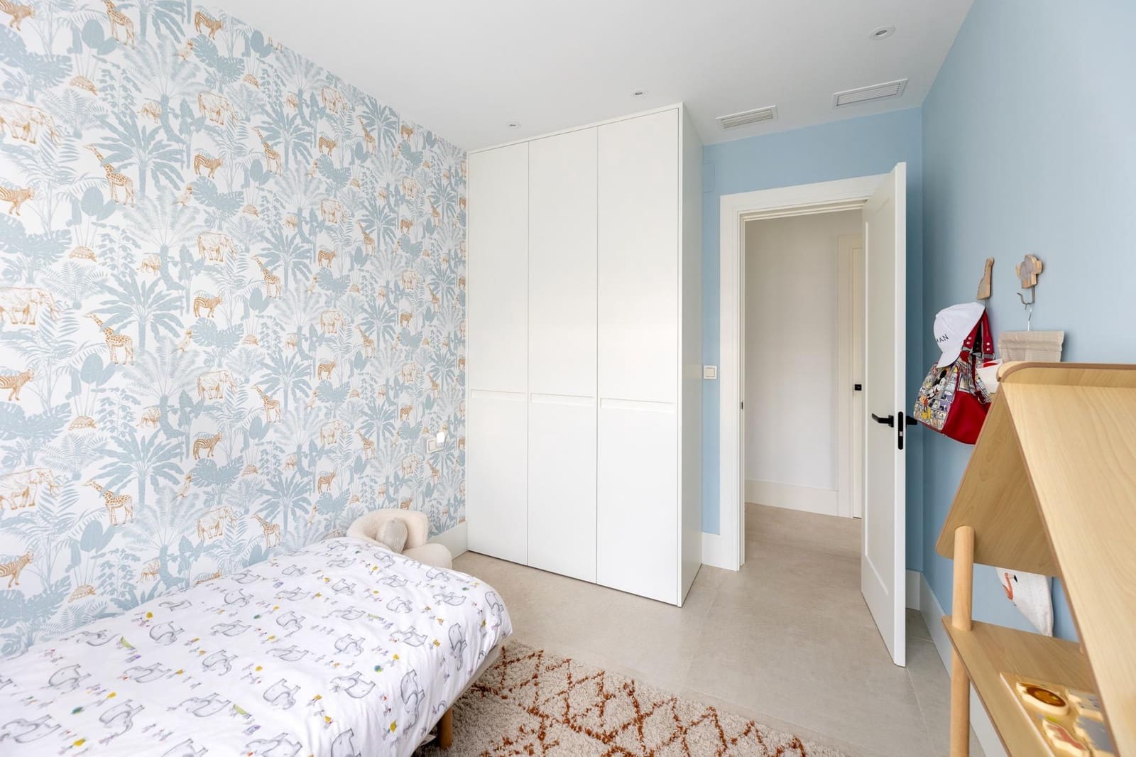 7 soveværelse Villa til salg i Peligros med swimmingpool garage - € 890.000 (Ref: 8946640)