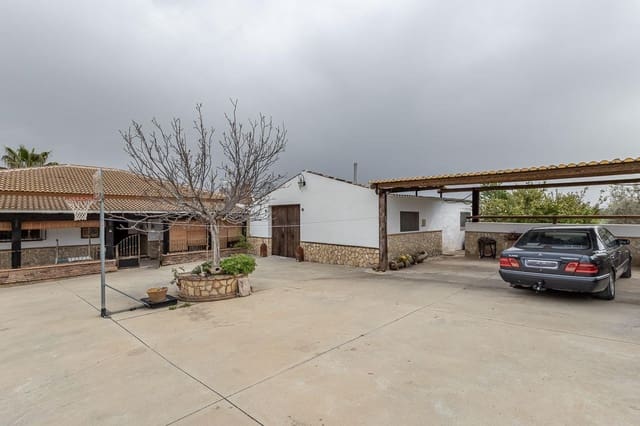 4 soveværelse Finca/Landehus til salg i Moraleda de Zafayona med swimmingpool garage - € 489.000 (Ref: 8946641)