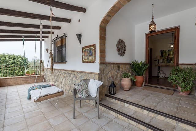 4 soveværelse Finca/Landehus til salg i Moraleda de Zafayona med swimmingpool garage - € 489.000 (Ref: 8946641)