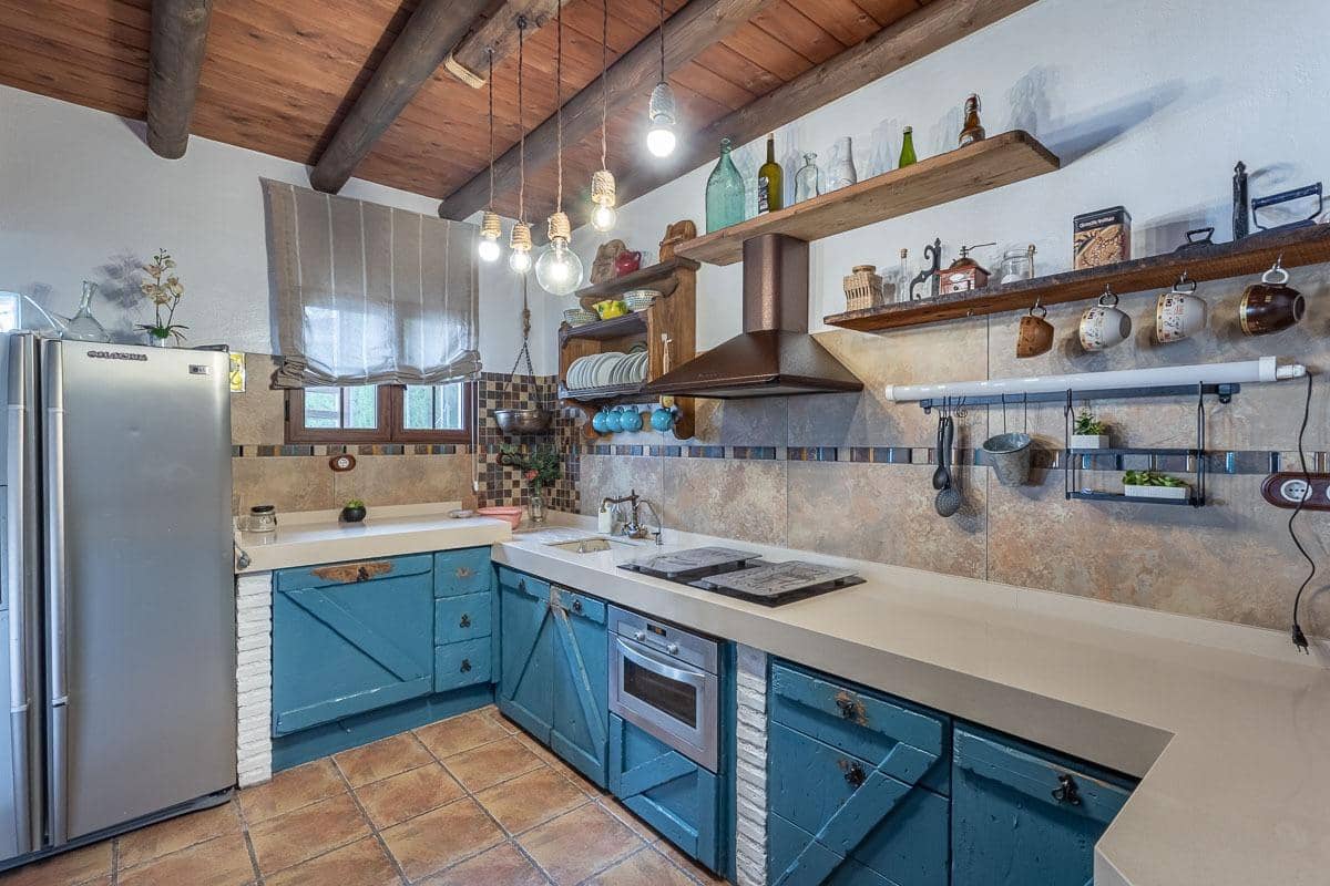 4 soveværelse Finca/Landehus til salg i Moraleda de Zafayona med swimmingpool garage - € 489.000 (Ref: 8946641)