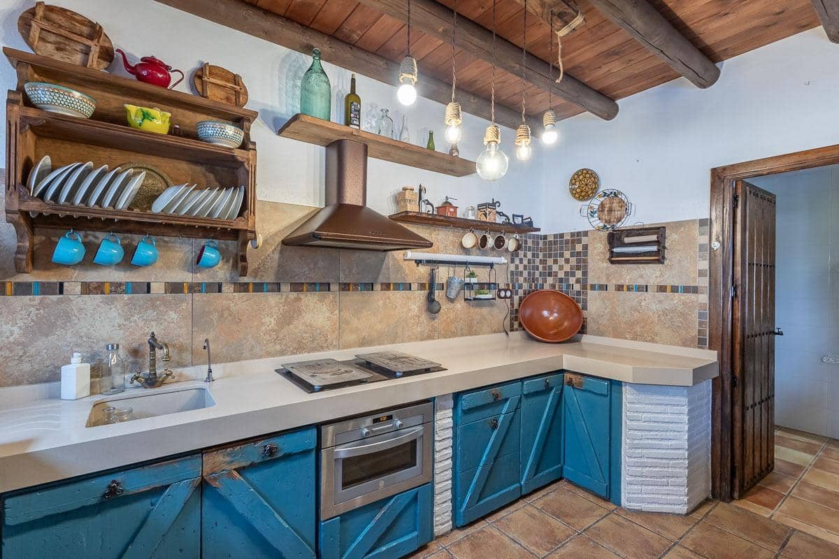 4 soveværelse Finca/Landehus til salg i Moraleda de Zafayona med swimmingpool garage - € 489.000 (Ref: 8946641)