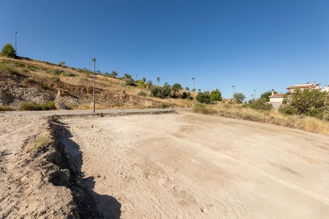 Grunde uden byggetilladelser til salg i La Zubia - € 85.000 (Ref: 8946645)