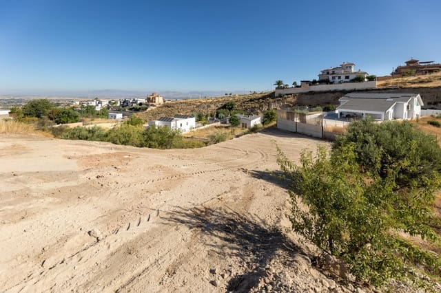 Grunde uden byggetilladelser til salg i La Zubia - € 85.000 (Ref: 8946645)