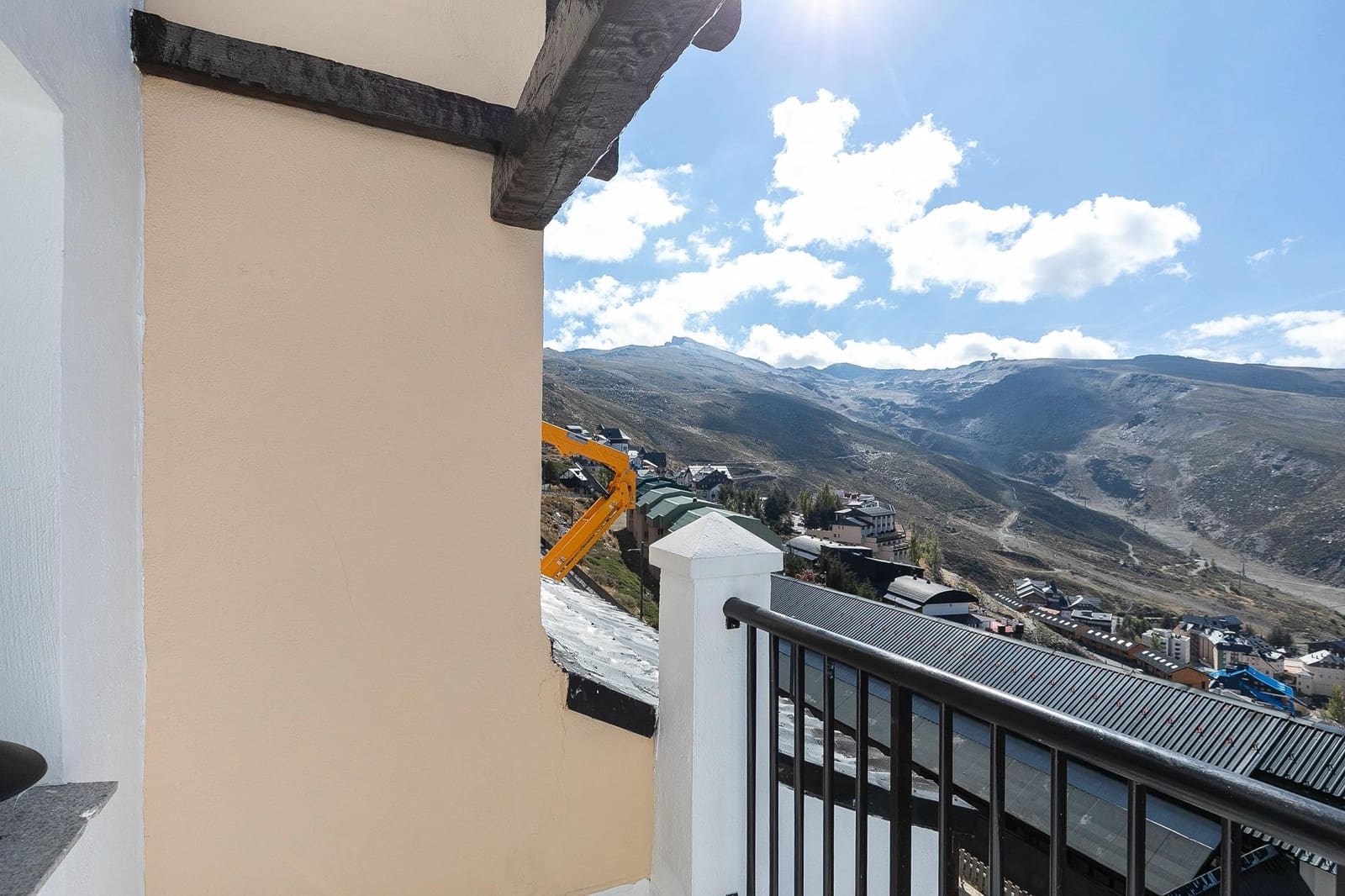 4 soveværelse Villa til salg i Sierra Nevada - € 590.000 (Ref: 8946646)