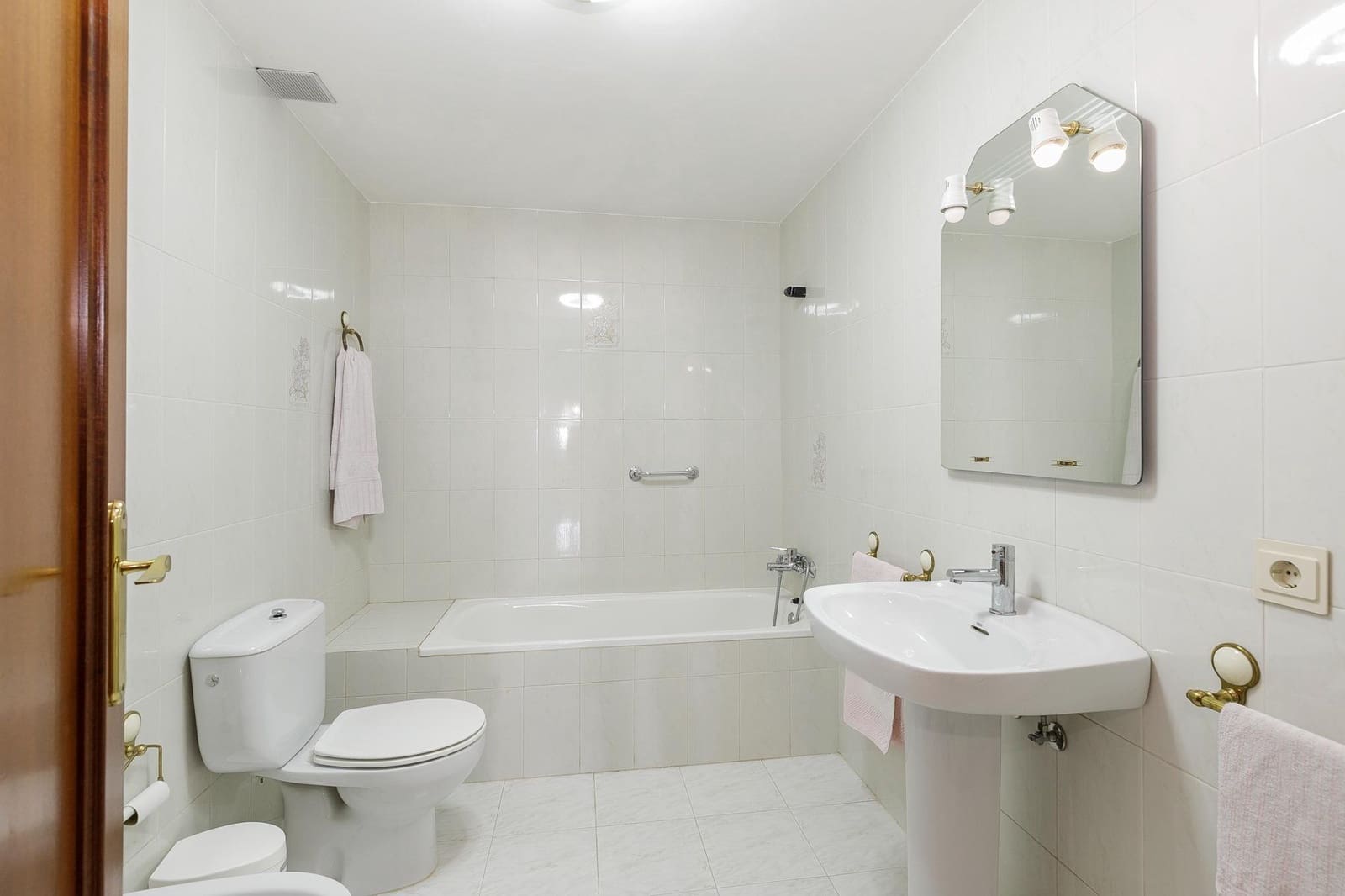 8 soverom Villa til salgs i Monachil - € 398 000 (Ref: 8972521)