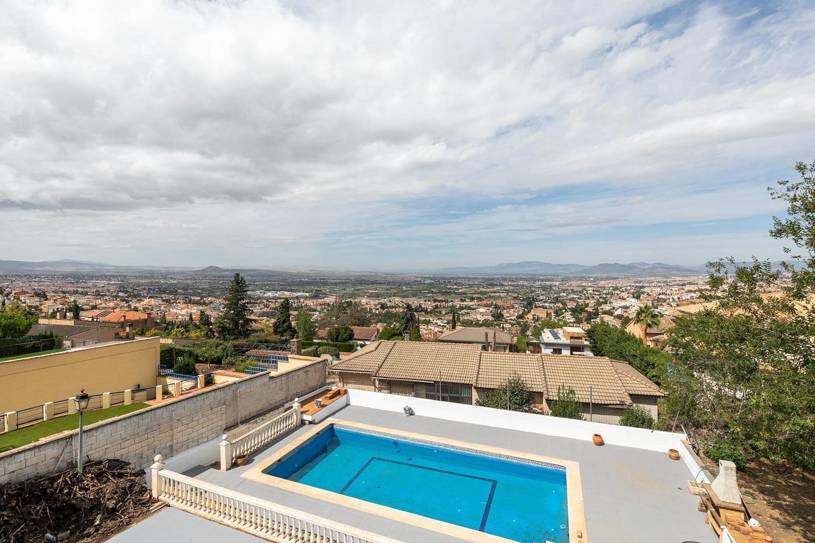 8 soverom Villa til salgs i Monachil - € 398 000 (Ref: 8972521)