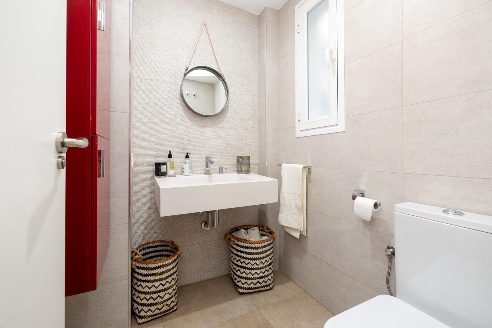 4 soveværelse Villa til salg i Granada by med garage - € 484.000 (Ref: 9014193)