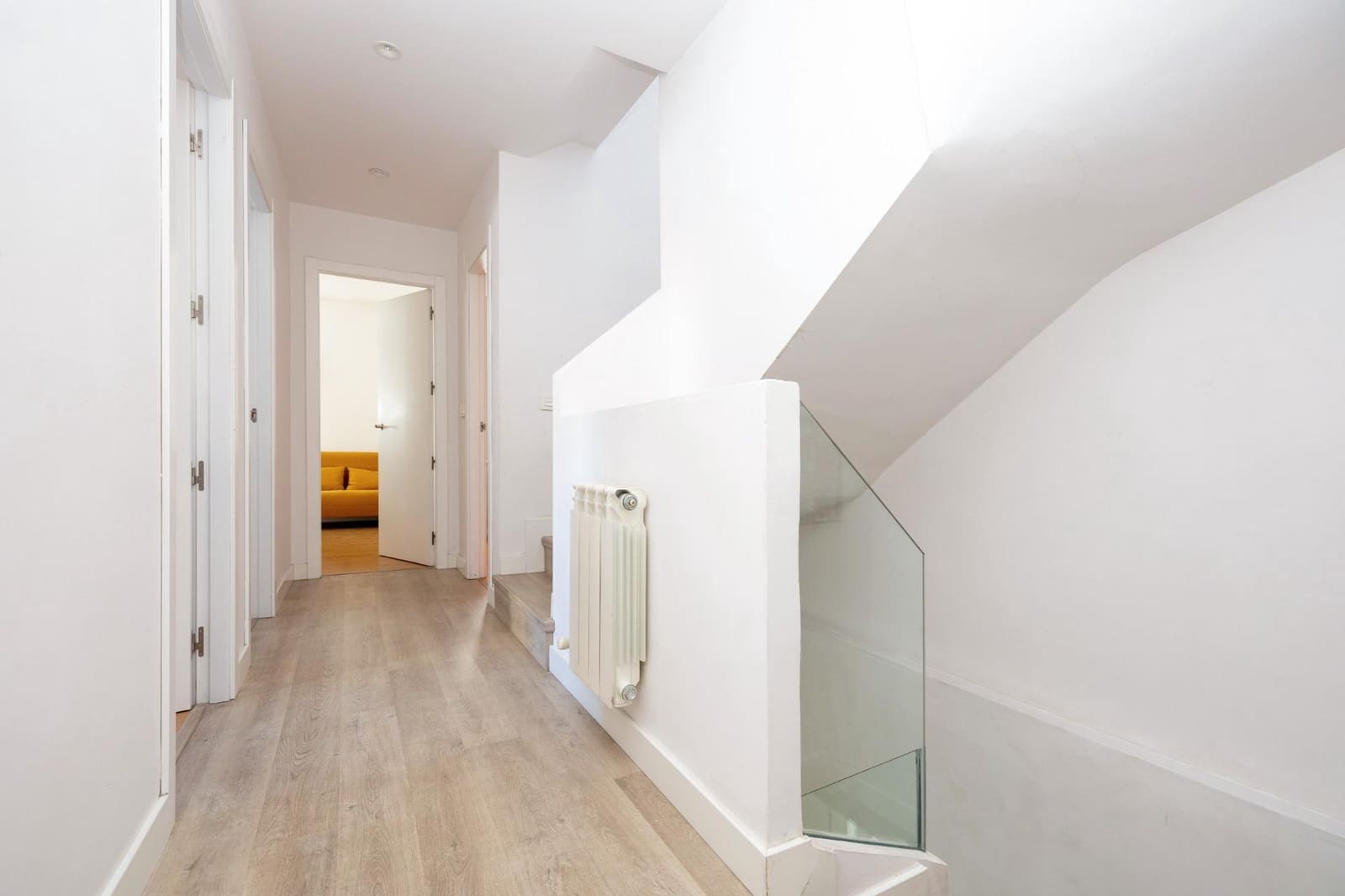 4 soveværelse Villa til salg i Granada by med garage - € 484.000 (Ref: 9014193)