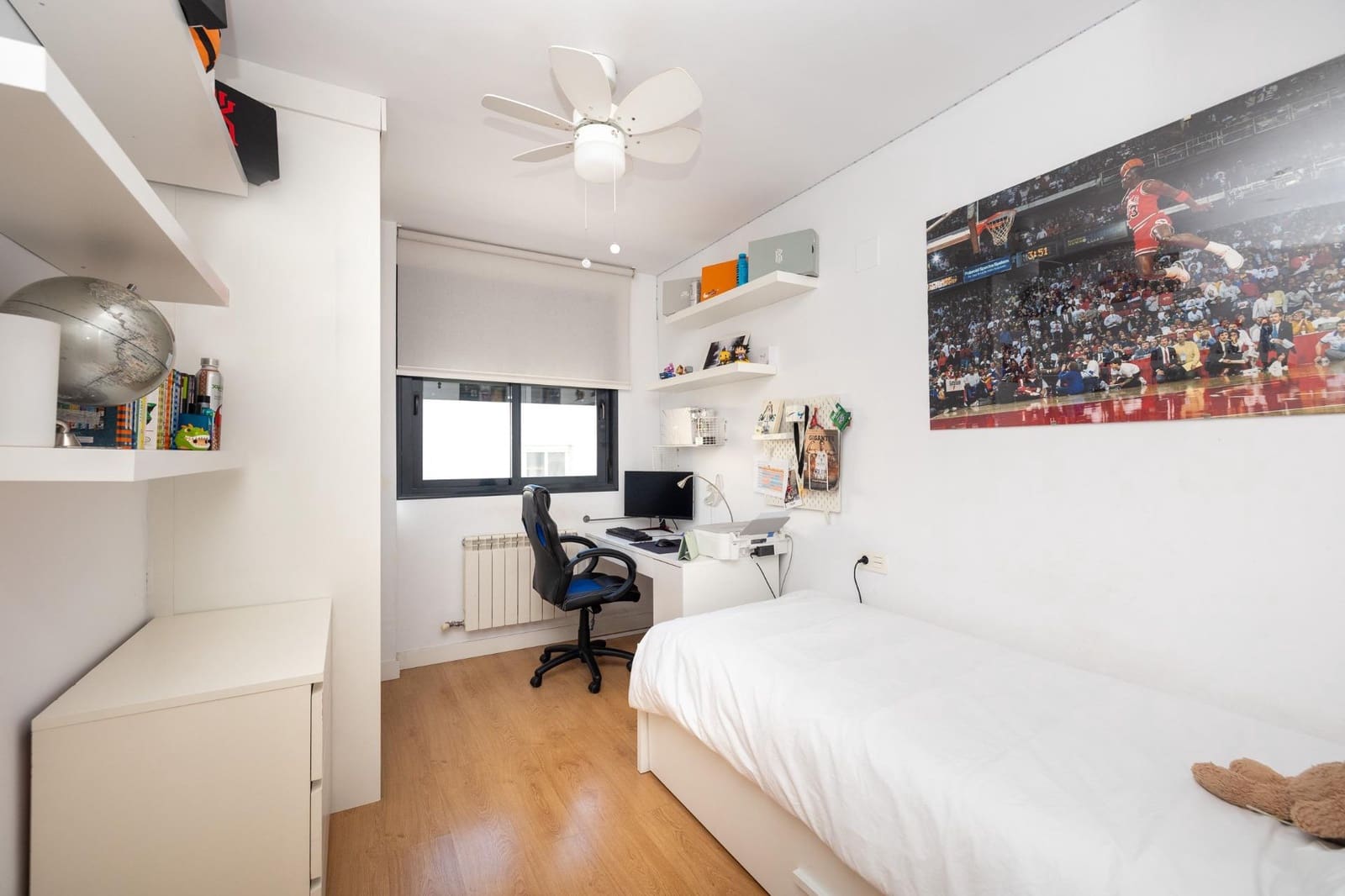 4 soveværelse Villa til salg i Granada by med garage - € 484.000 (Ref: 9014193)