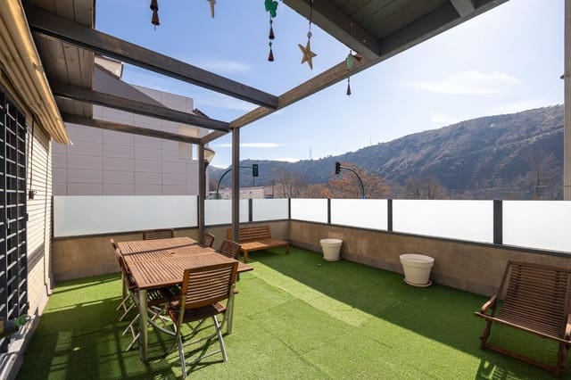 4 soverom Villa til salgs i Carretera de la Sierra, Granada by med garasje - € 484 000 (Ref: 9014193)