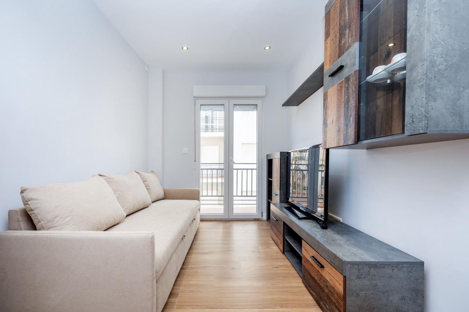 2 soveværelse Lejlighed til salg i Granada by - € 195.000 (Ref: 9014195)