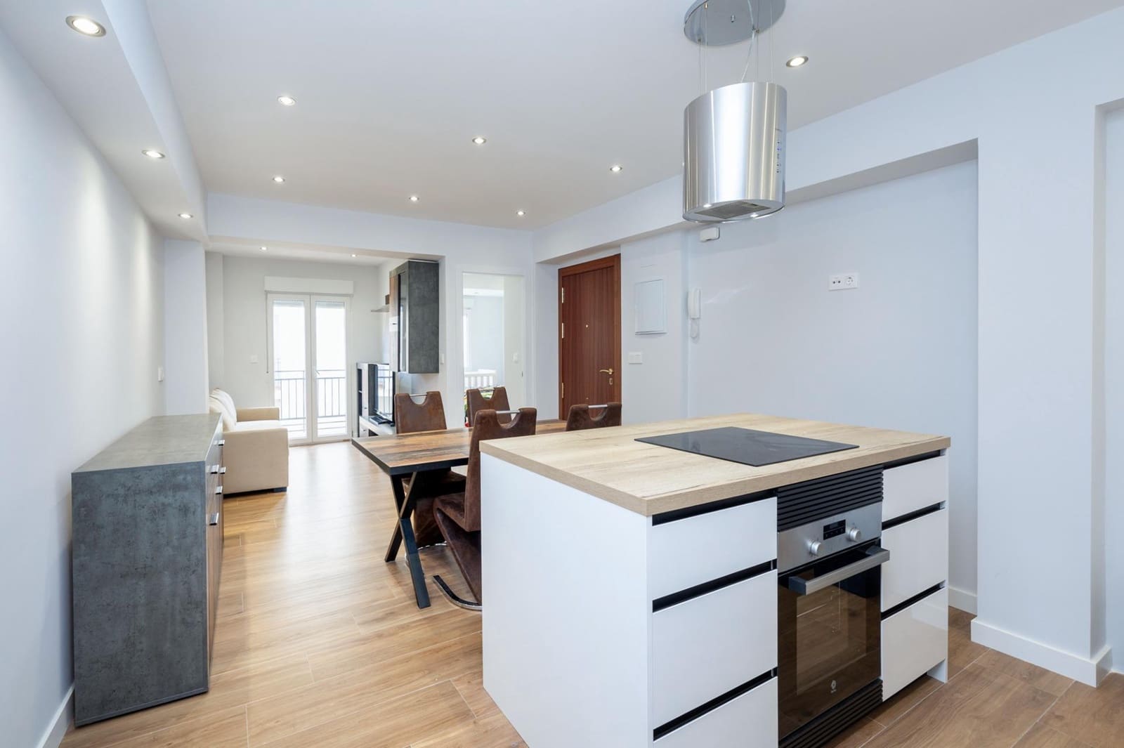 2 soveværelse Lejlighed til salg i Granada by - € 195.000 (Ref: 9014195)