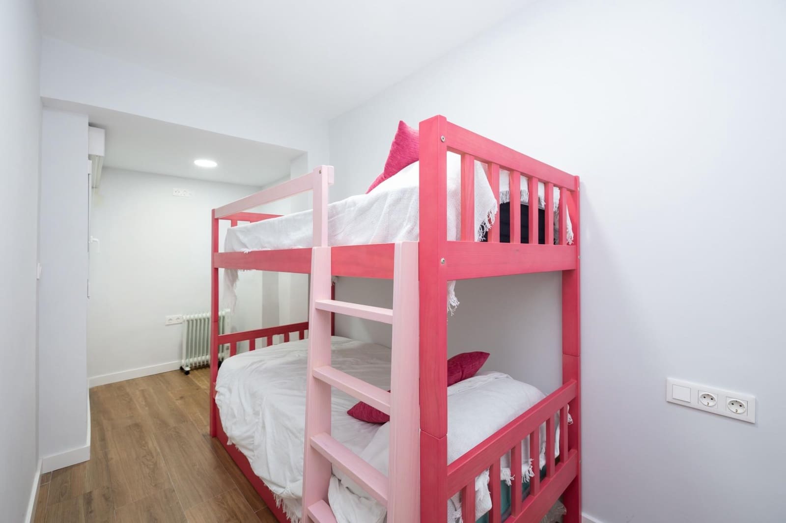 2 soveværelse Lejlighed til salg i Granada by - € 195.000 (Ref: 9014195)