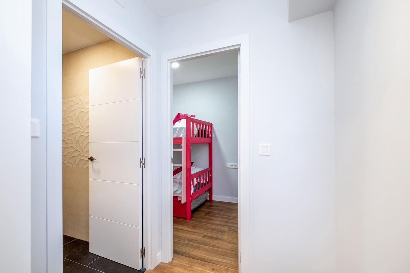 2 soveværelse Lejlighed til salg i Granada by - € 195.000 (Ref: 9014195)