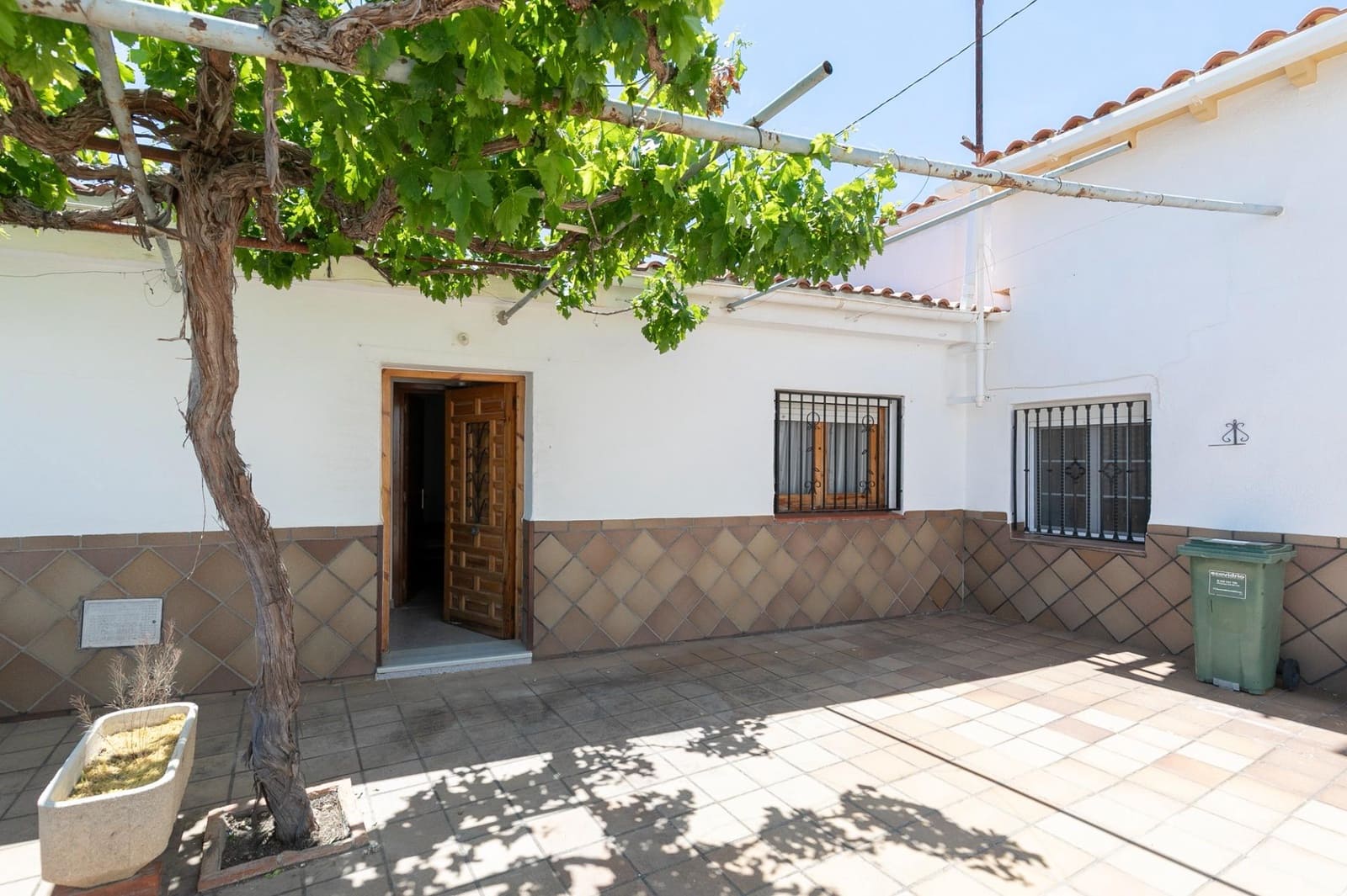 10 soveværelse Hulehus til salg i Castillejar med garage - € 95.000 (Ref: 9029947)