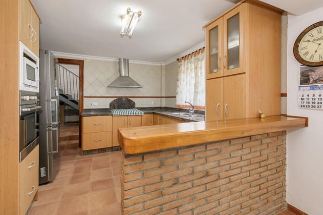 10 quarto Casa de Caverna para venda em Castilléjar com garagem - 95 000 € (Ref: 9029947)