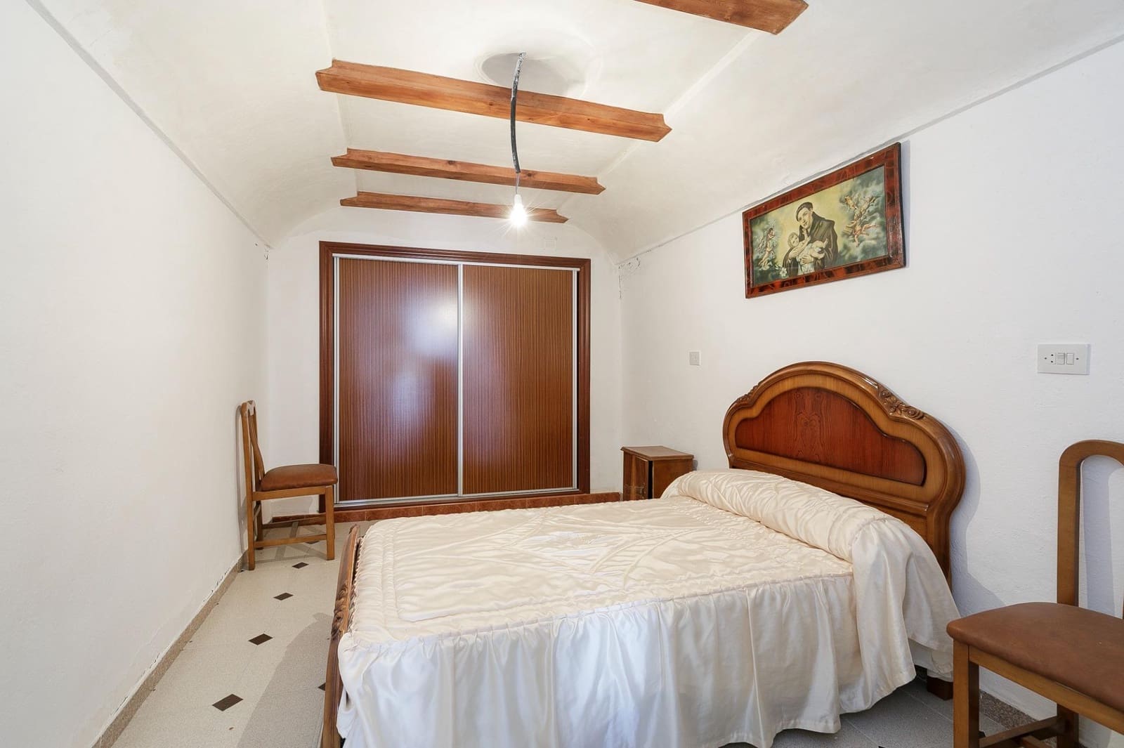 10 soveværelse Hulehus til salg i Castillejar med garage - € 95.000 (Ref: 9029947)