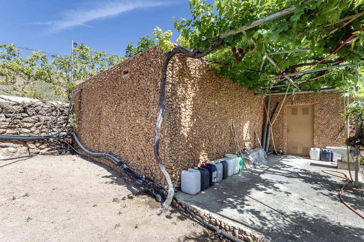 4 soveværelse Villa til salg i Jatar med garage - € 280.000 (Ref: 9034536)