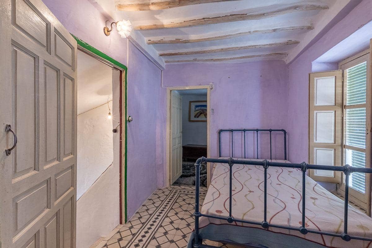 3 soveværelse Byhus til salg i Cogollos Vega - € 99.000 (Ref: 9057627)