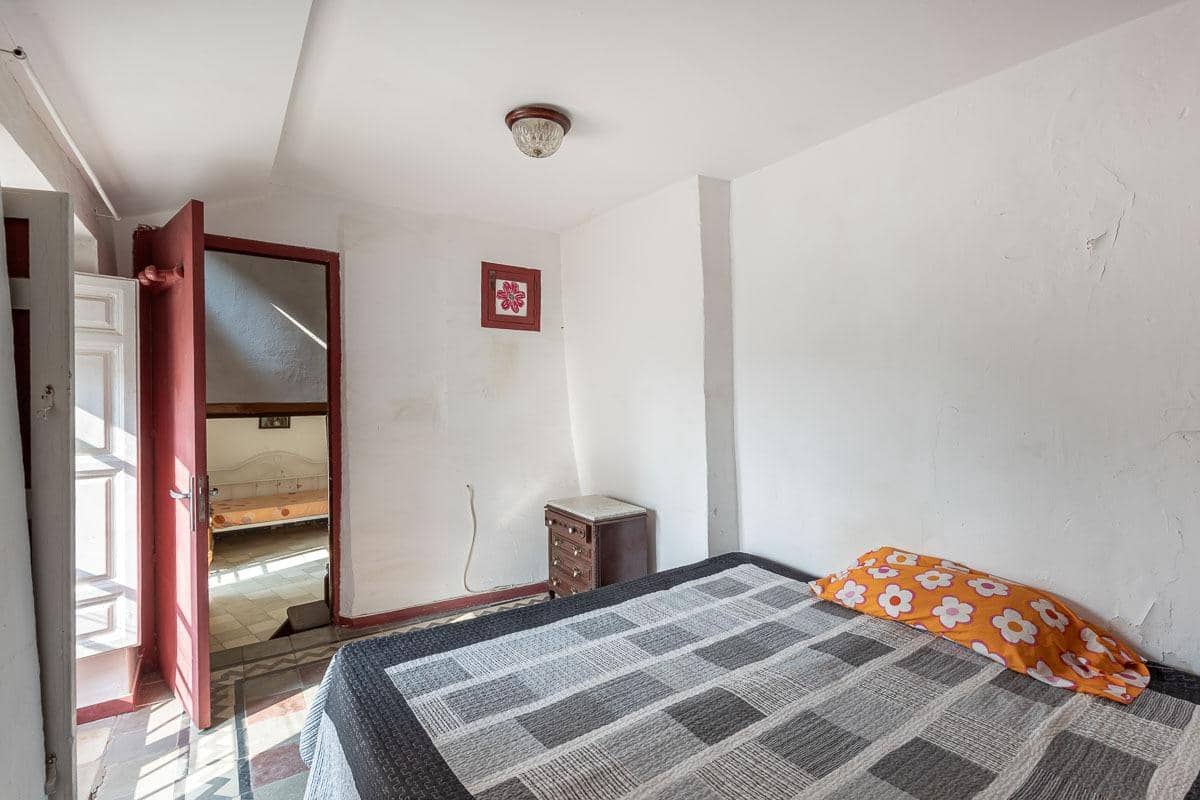 3 soveværelse Byhus til salg i Cogollos Vega - € 99.000 (Ref: 9057627)