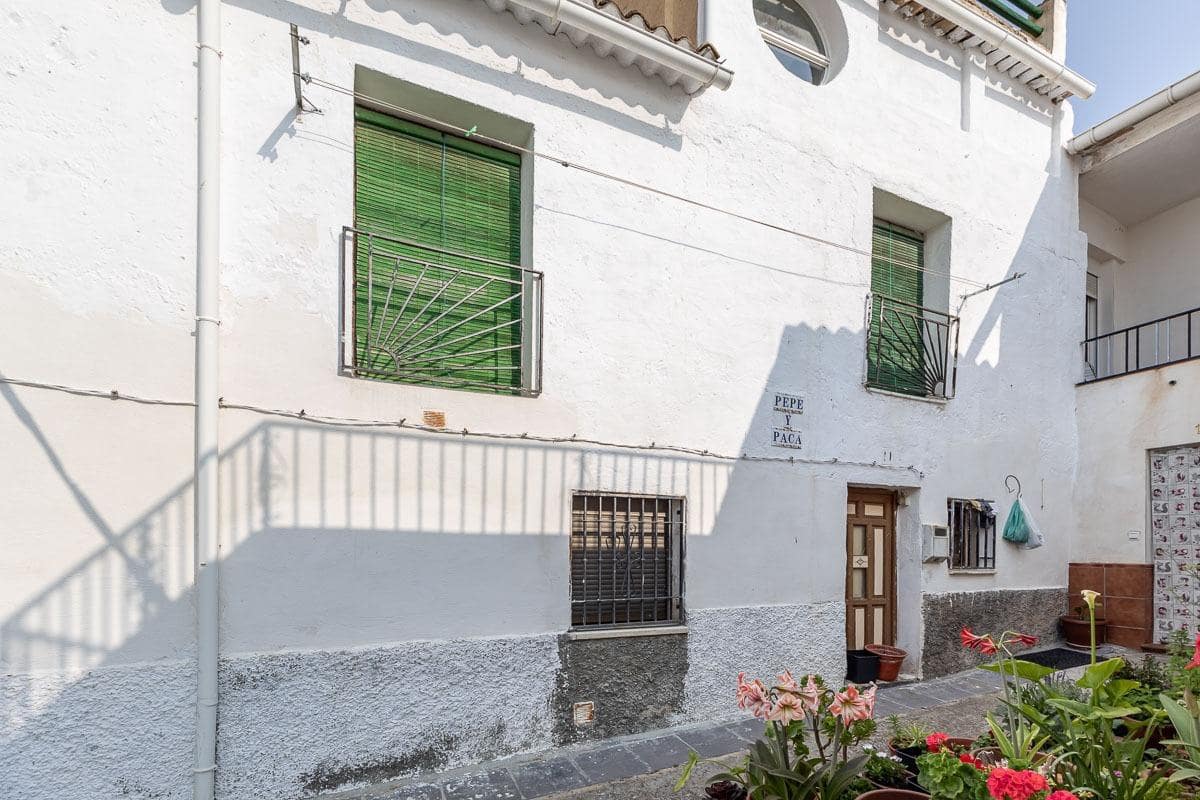 3 soveværelse Byhus til salg i Cogollos Vega - € 99.000 (Ref: 9057627)