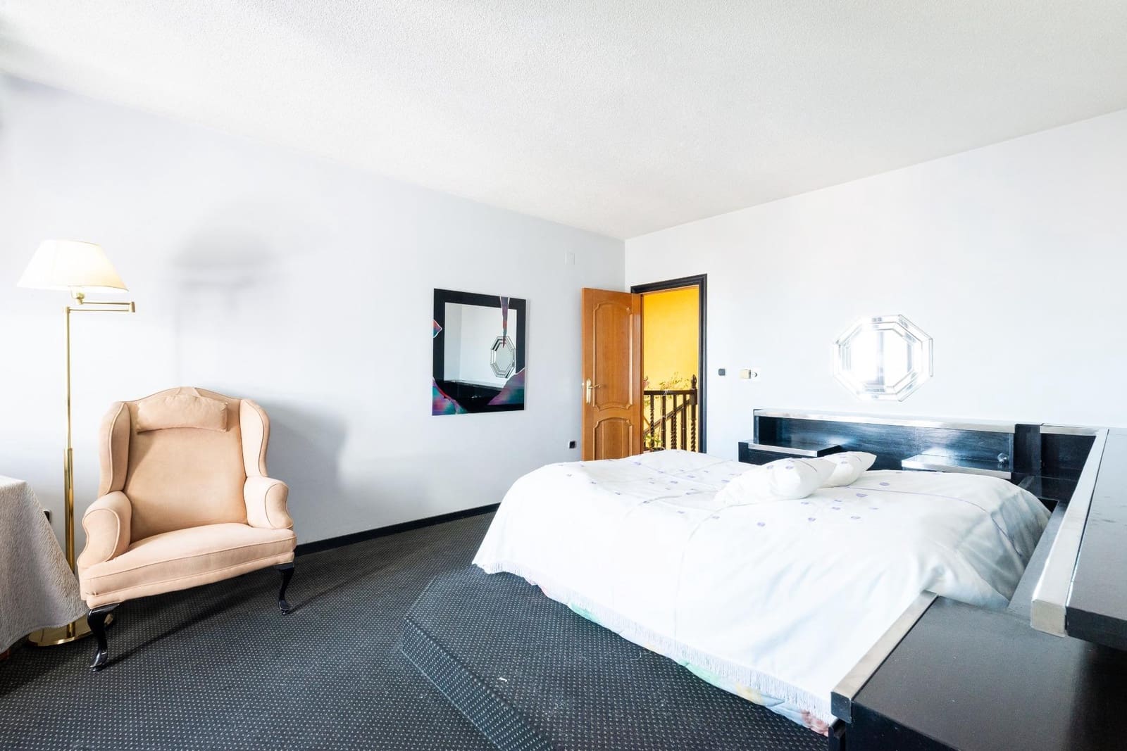 5 soveværelse Villa til salg i Granada by med garage - € 890.000 (Ref: 9062388)