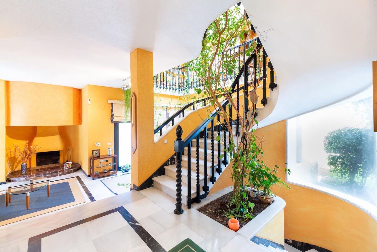 5 soveværelse Villa til salg i Granada by med garage - € 890.000 (Ref: 9062388)