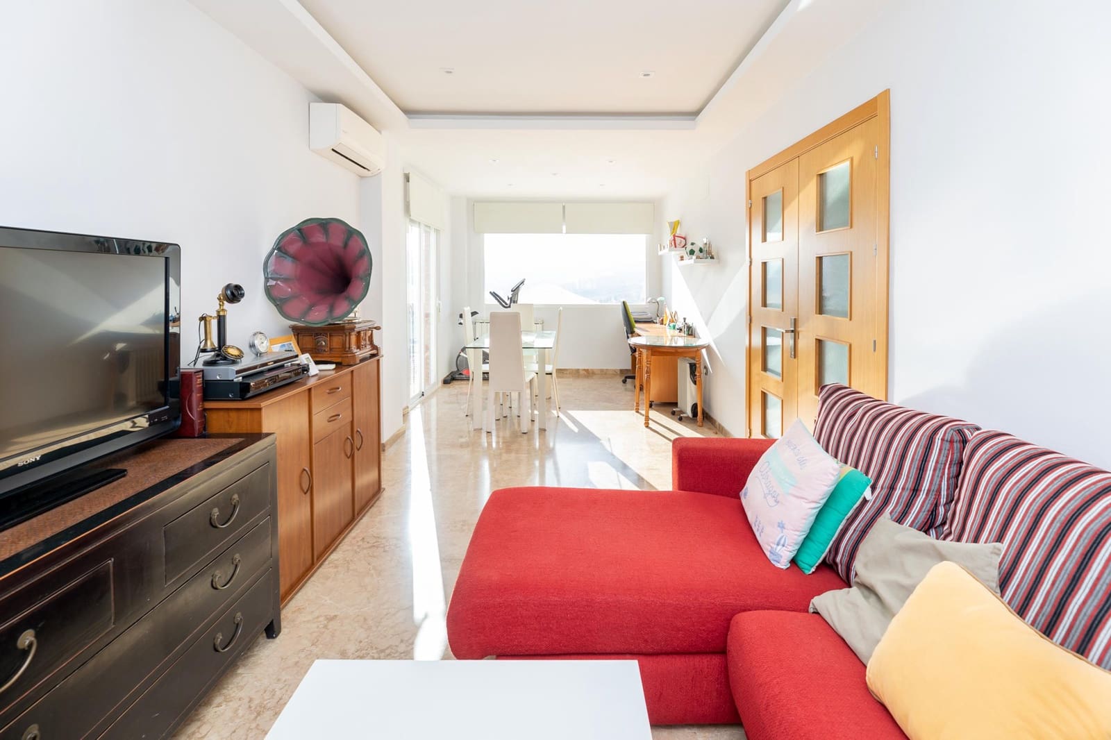 4 soveværelse Rækkehus til salg i Alhama de Granada med garage - € 229.000 (Ref: 9106365)