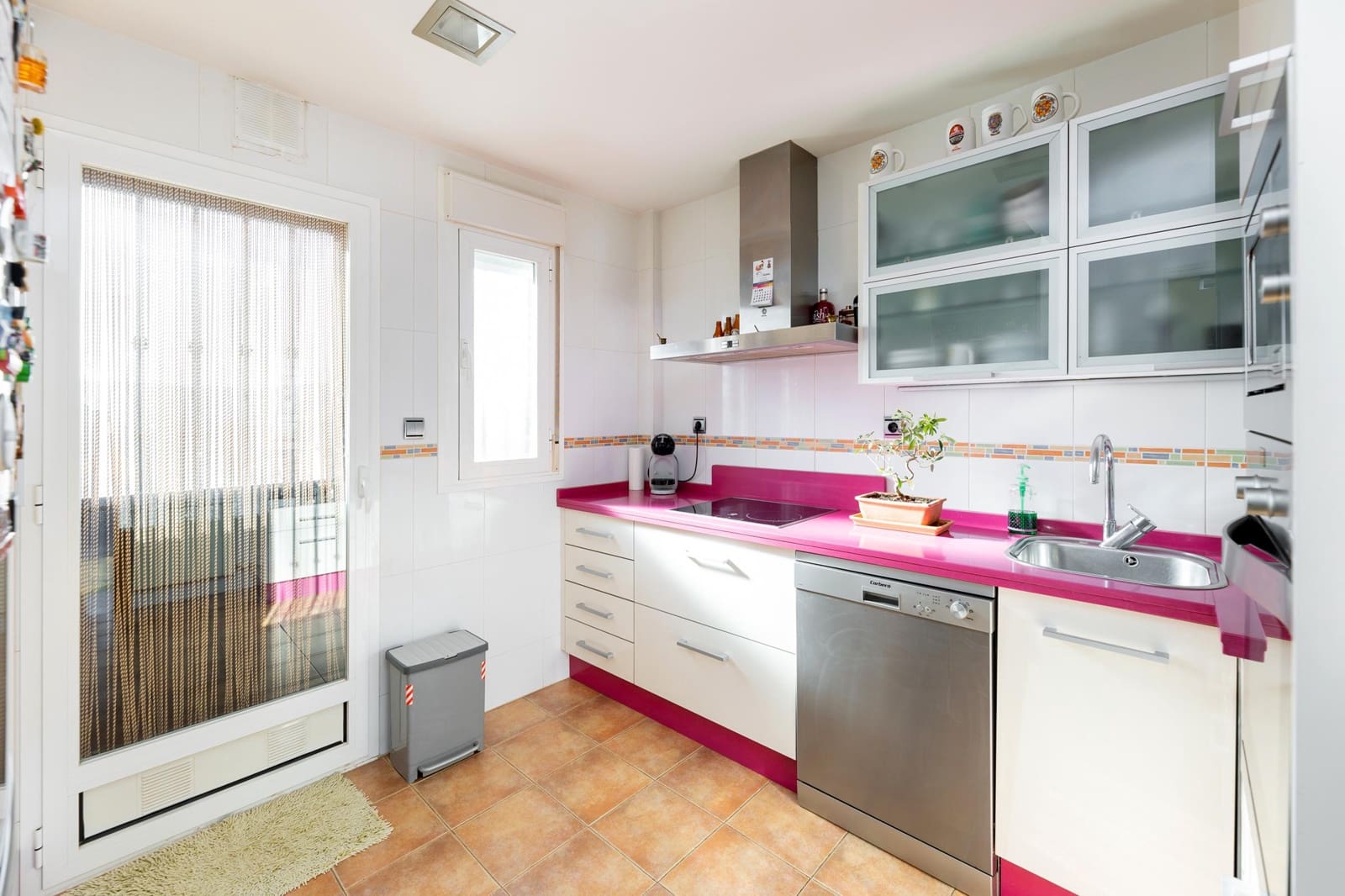 4 soveværelse Rækkehus til salg i Alhama de Granada med garage - € 229.000 (Ref: 9106365)