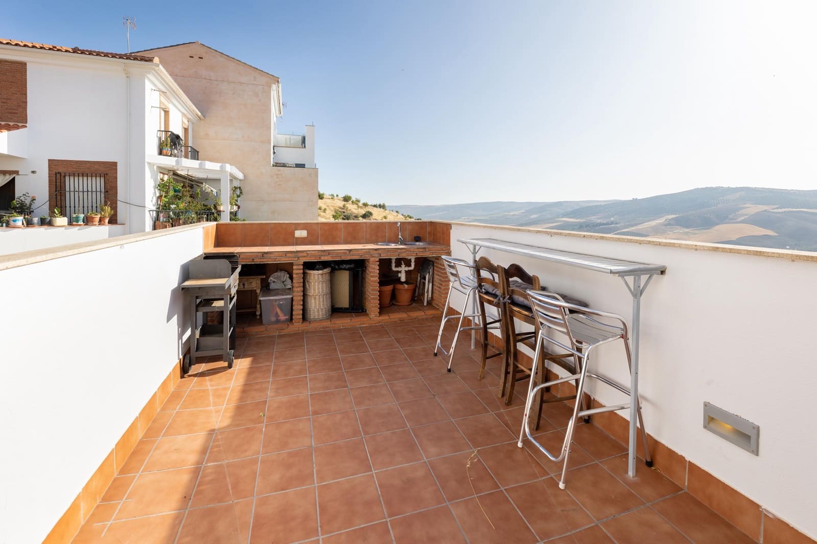 4 soveværelse Rækkehus til salg i Alhama de Granada med garage - € 229.000 (Ref: 9106365)