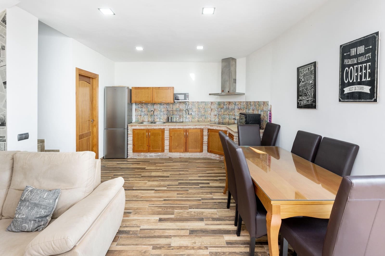 4 soveværelse Rækkehus til salg i Alhama de Granada med garage - € 229.000 (Ref: 9106365)