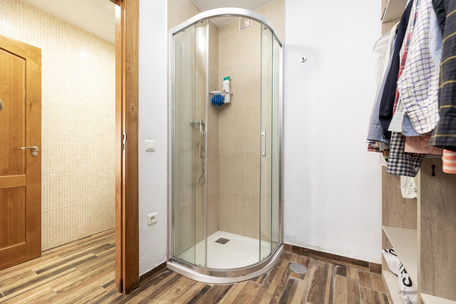 4 soveværelse Rækkehus til salg i Alhama de Granada med garage - € 229.000 (Ref: 9106365)