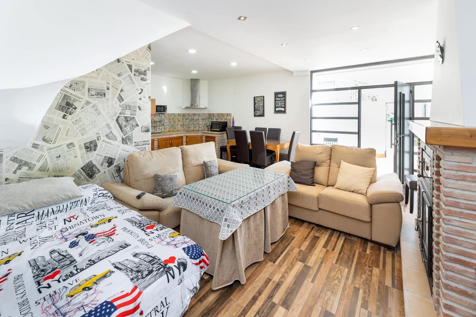 4 soveværelse Rækkehus til salg i Alhama de Granada med garage - € 229.000 (Ref: 9106365)