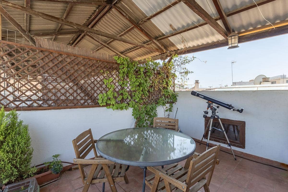 2 soveværelse Rækkehus til salg i Granada by - € 415.000 (Ref: 9106366)