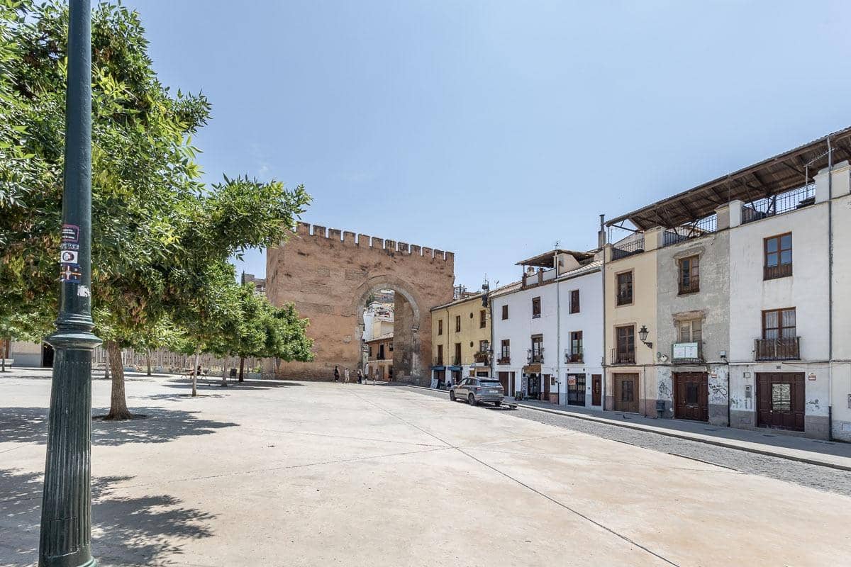 2 soveværelse Rækkehus til salg i Granada by - € 415.000 (Ref: 9106366)