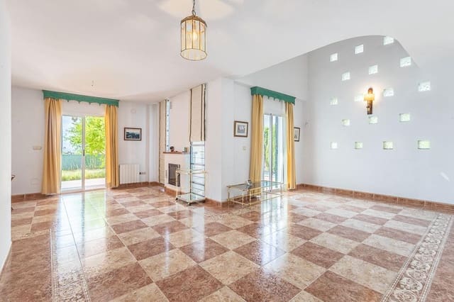 6 soveværelse Villa til salg i Albolote med swimmingpool garage - € 299.000 (Ref: 9108716)