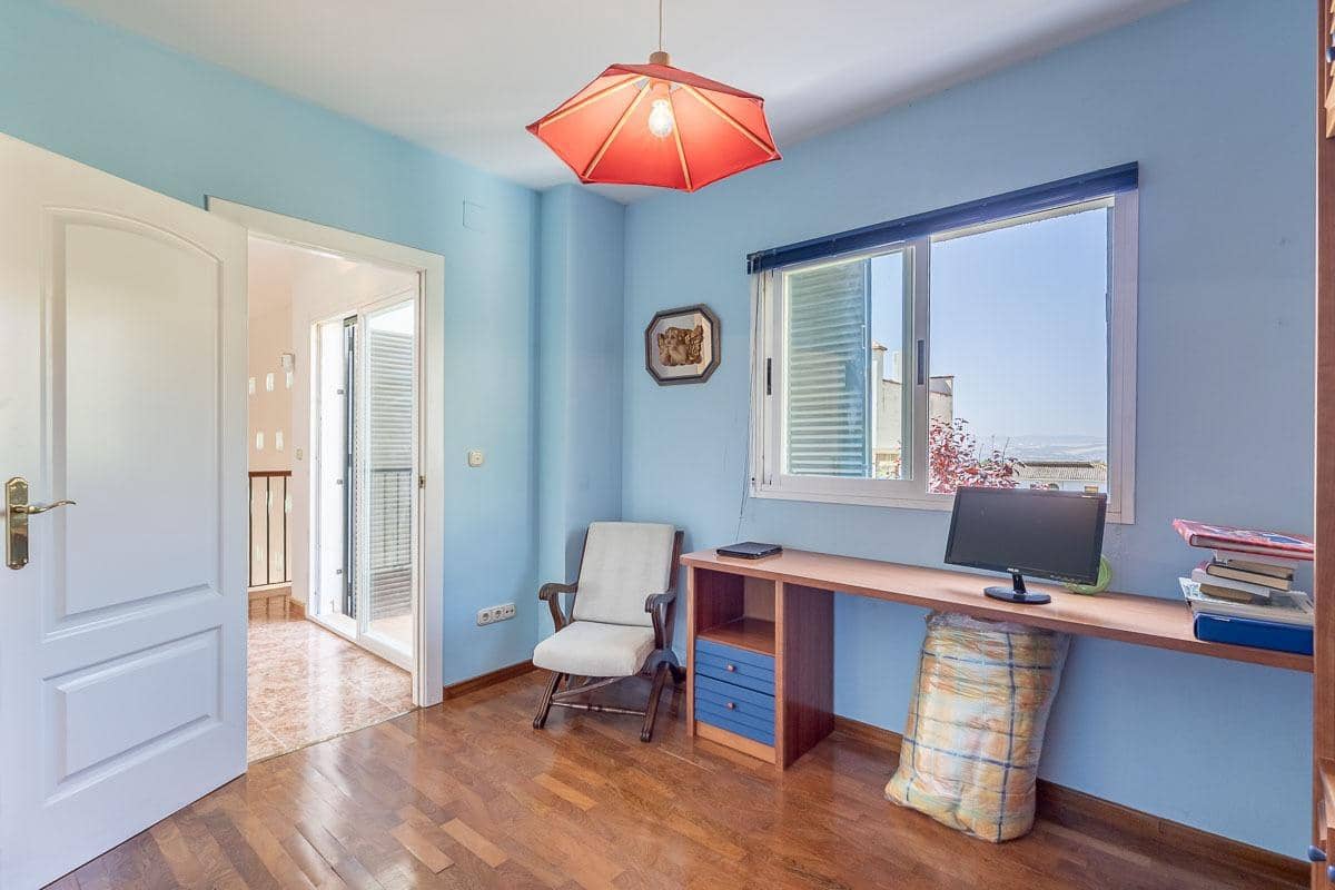 6 soveværelse Villa til salg i Albolote med swimmingpool garage - € 299.000 (Ref: 9108716)