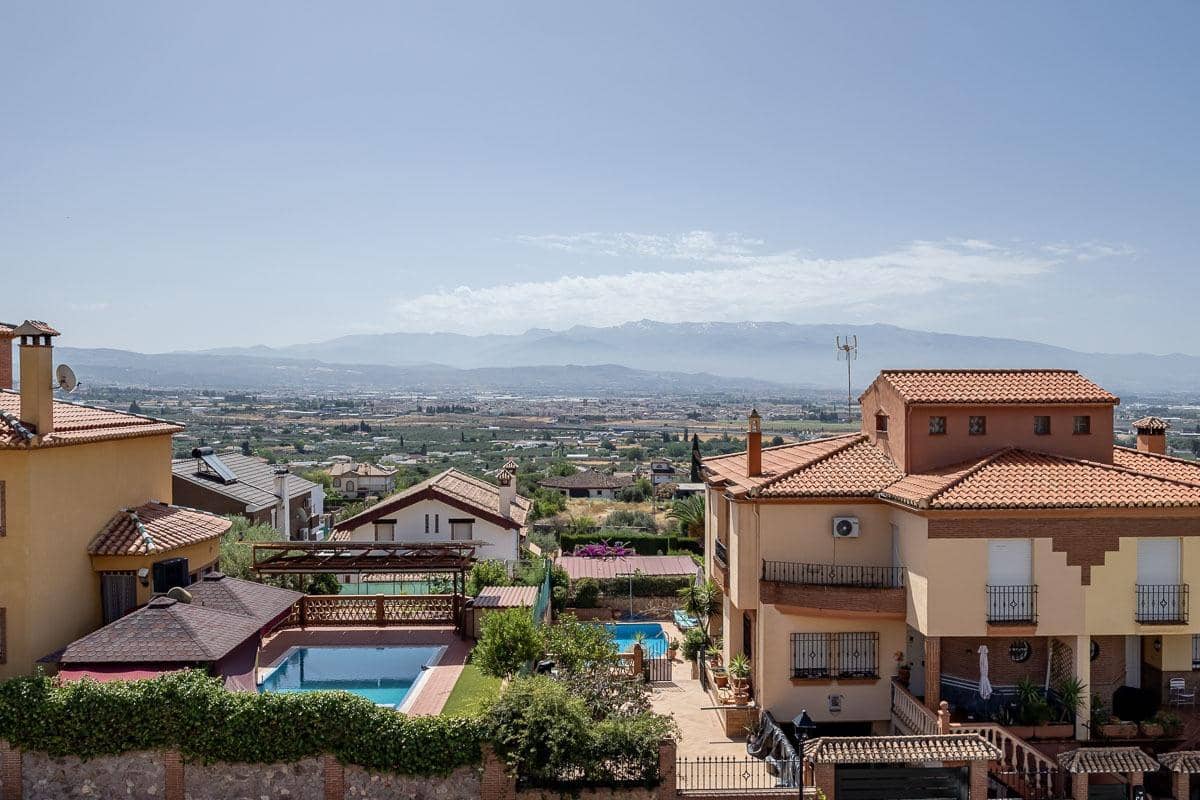 6 soveværelse Villa til salg i Albolote med swimmingpool garage - € 299.000 (Ref: 9108716)