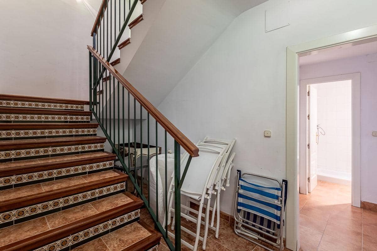 6 soveværelse Villa til salg i Albolote med swimmingpool garage - € 299.000 (Ref: 9108716)