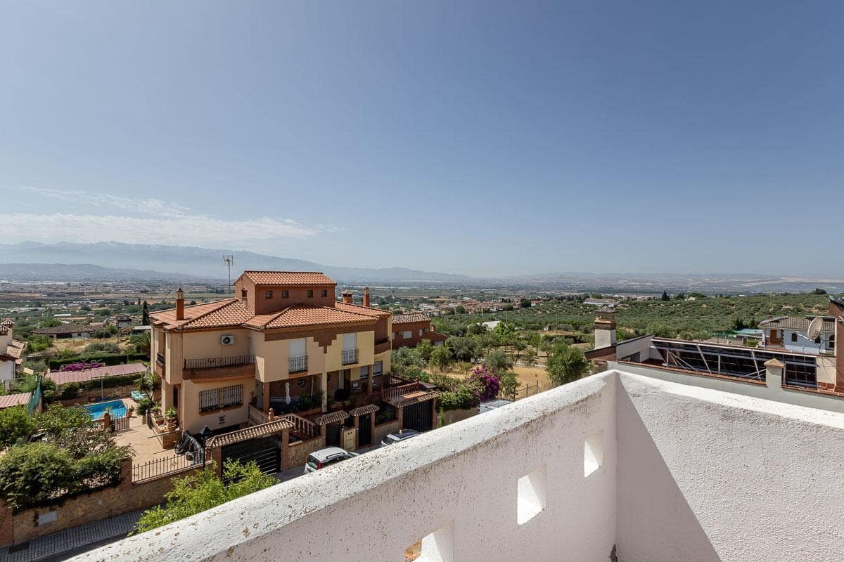 6 soveværelse Villa til salg i Albolote med swimmingpool garage - € 299.000 (Ref: 9108716)