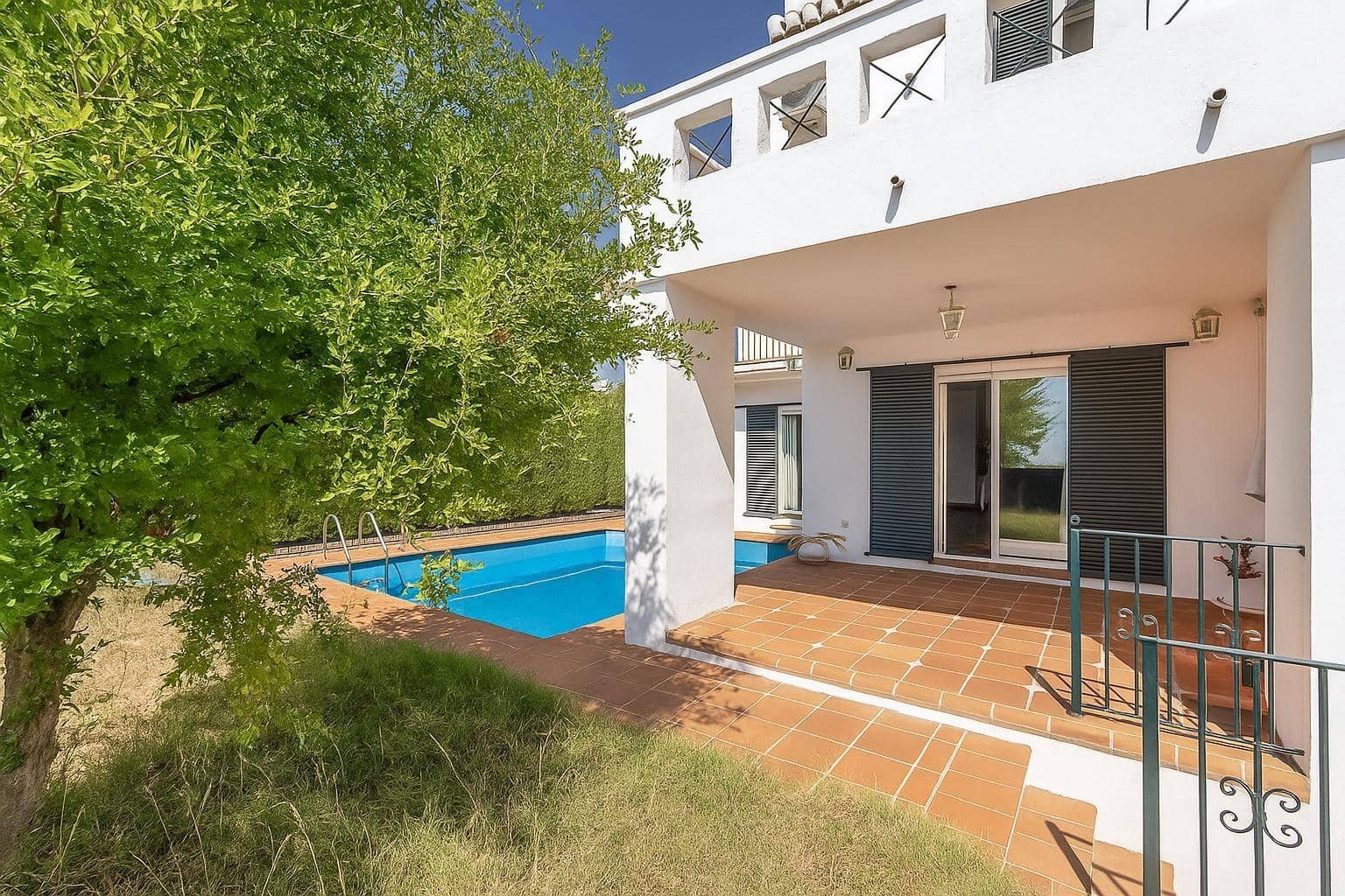 6 soveværelse Villa til salg i Albolote med swimmingpool garage - € 299.000 (Ref: 9108716)