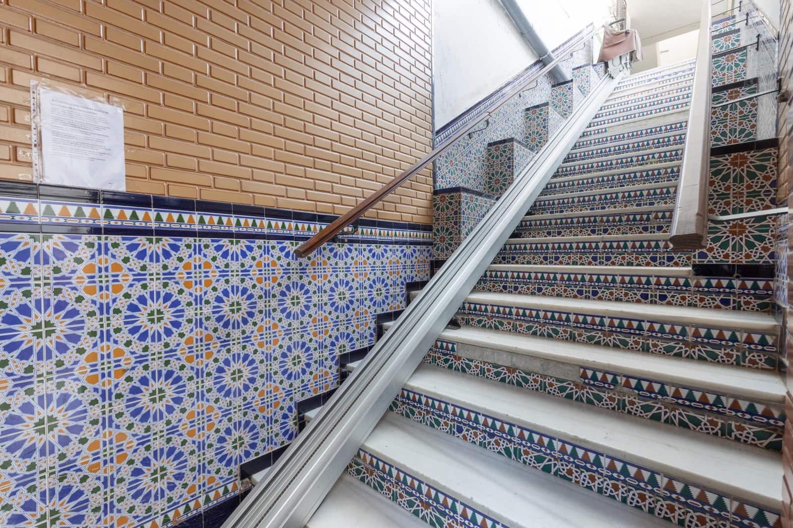 Commercieel te koop in Granada stad - € 1.500.000 (Ref: 9112379)