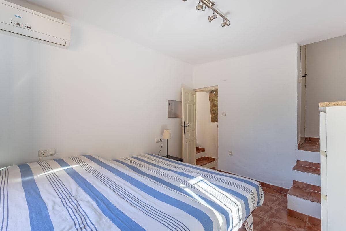 2 soveværelse Villa til salg i Granada by - € 258.000 (Ref: 9114186)