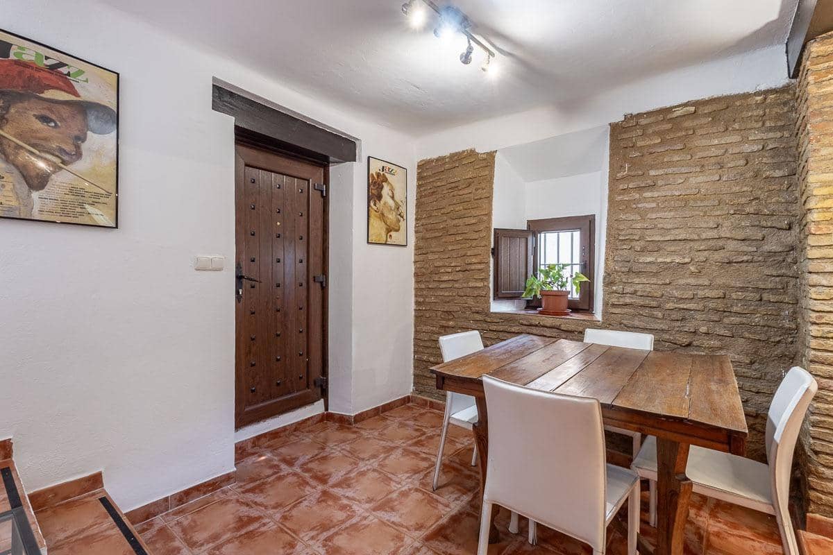 2 soveværelse Villa til salg i Granada by - € 258.000 (Ref: 9114186)