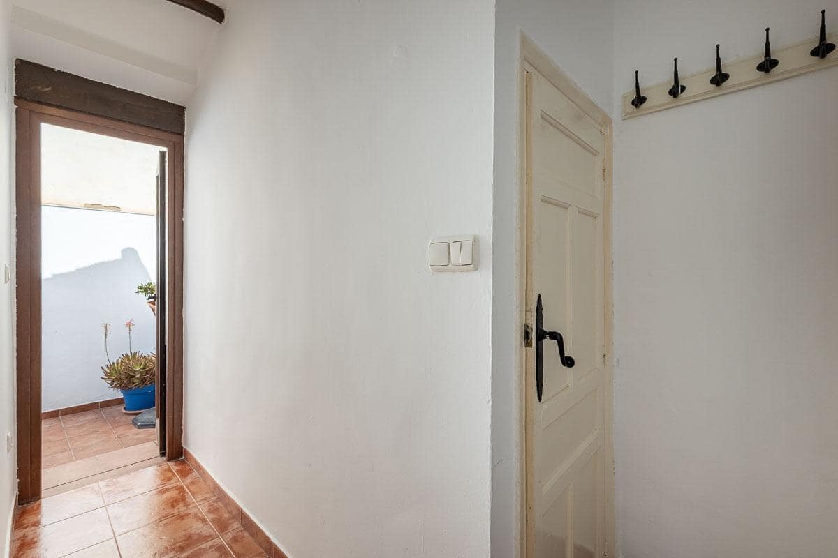 2 soveværelse Villa til salg i Granada by - € 258.000 (Ref: 9114186)