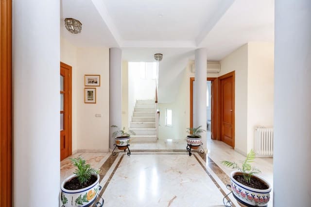 4 soveværelse Villa til salg i Albolote med swimmingpool garage - € 550.000 (Ref: 9116126)