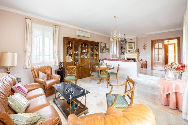 4 soveværelse Villa til salg i Albolote med swimmingpool garage - € 550.000 (Ref: 9116126)