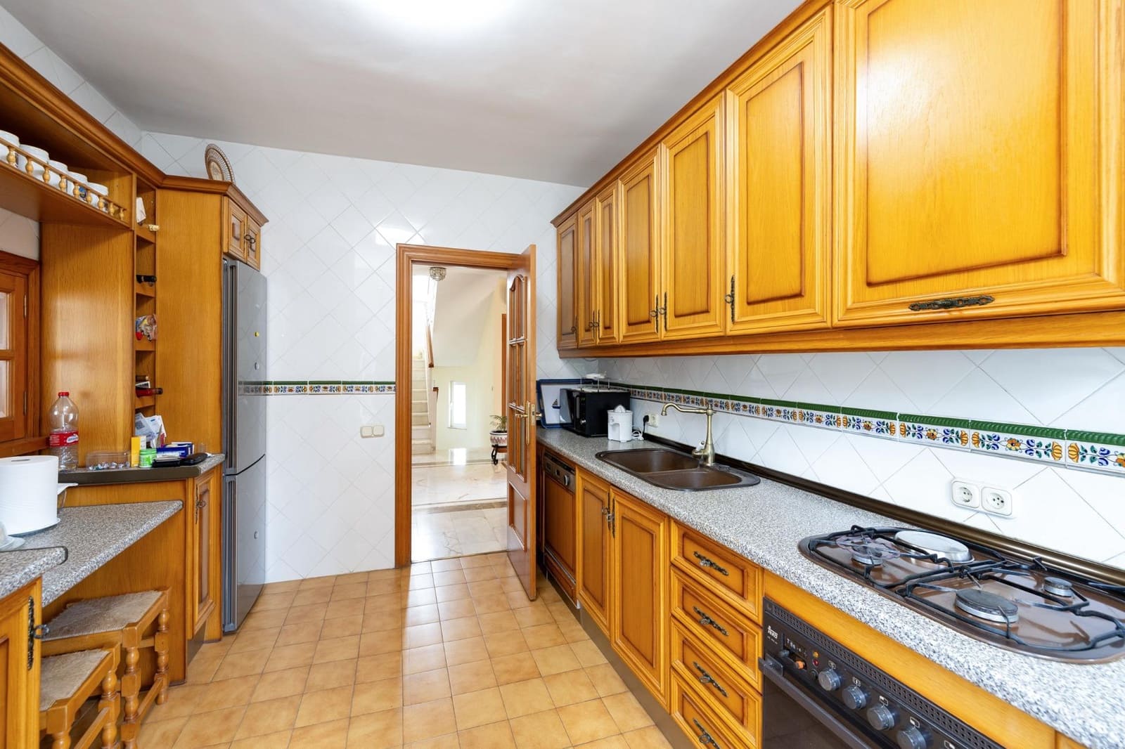 4 soveværelse Villa til salg i Albolote med swimmingpool garage - € 550.000 (Ref: 9116126)