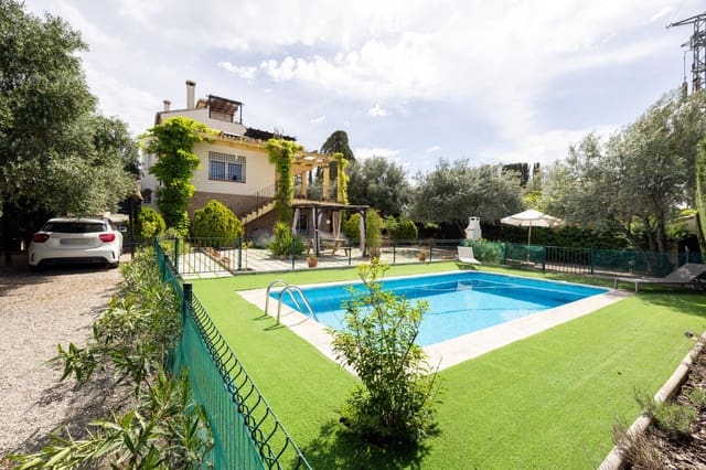 4 soveværelse Villa til salg i Albolote med swimmingpool garage - € 550.000 (Ref: 9116126)